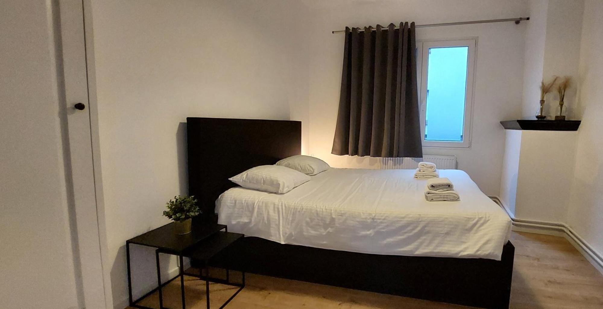 The View - Spacious 2 Bdr Appt In With View Antwerp Exterior photo