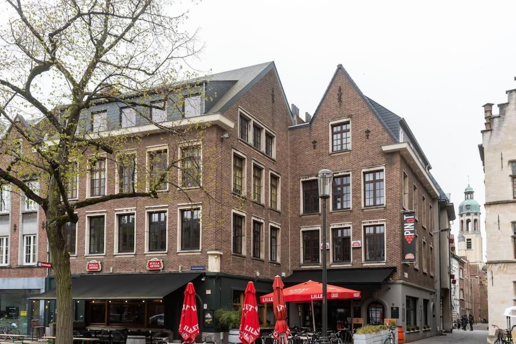 The View - Spacious 2 Bdr Appt In With View Antwerp Exterior photo
